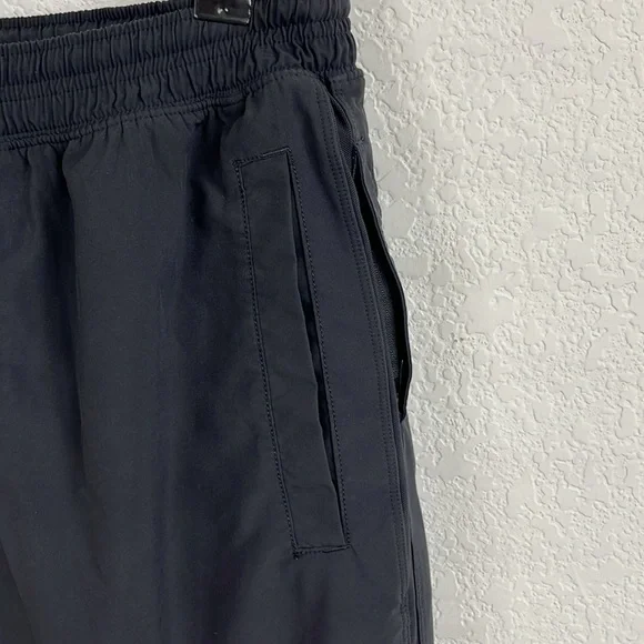 Lululemon Pace Breaker Short 9" Net Fault Deep Coal Black